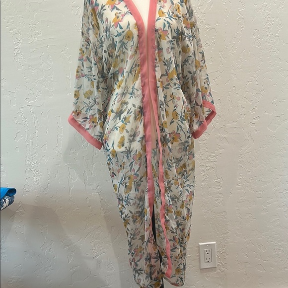 Other - Floral Kimono Robe with Pink Trim